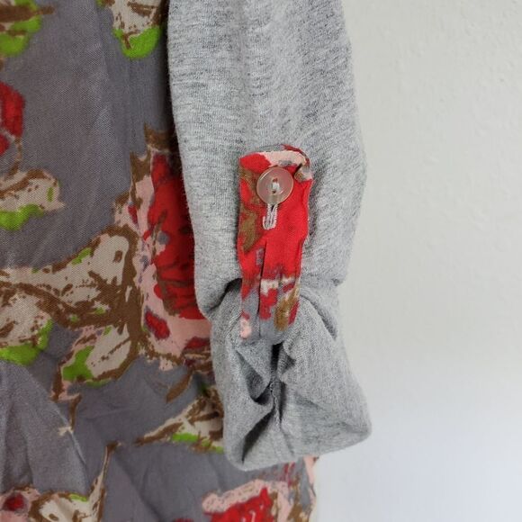 Anthropologie porridge whimsy motifs top gray - Picture 6 of 8